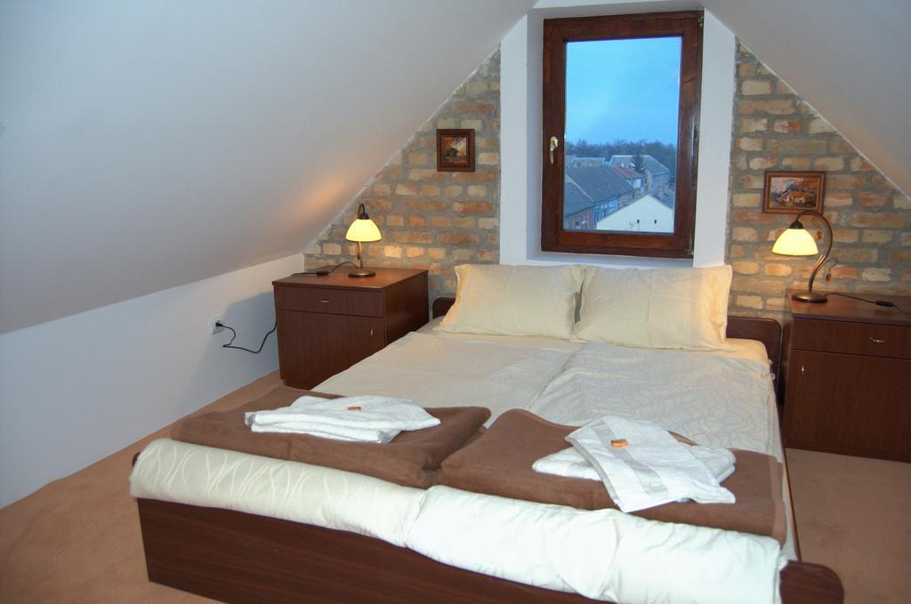 Guest House Prenociste Piccolina 松博尔 外观 照片